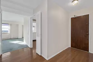 141 N La Grange Rd, La Grange, IL 60525 - Photo 6