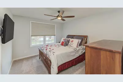 8288 Mulberry Drive, Woodridge, IL 60517 - Photo 10