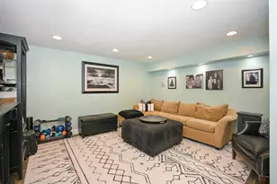 425 S Naperville Rd, Wheaton, IL 60187 - Photo 26