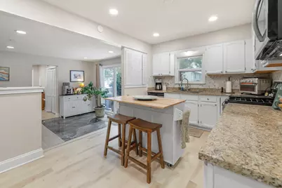 [Address not provided], West Chicago, IL 60185 - Photo 6