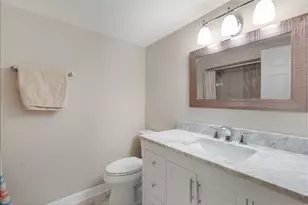 1036 Warrington Rd, Deerfield, IL 60015 - Photo 26