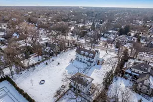 625 S County Line Rd, Hinsdale, IL 60521 - Photo 2