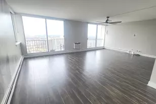 [Address not provided], Oak Brook, IL 60523 - Photo 28