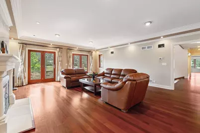 719 Midwest Club Parkway, Oak Brook, IL 60523 - Photo 8