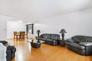 11129 Martindale Dr, Westchester, IL 60154 - Photo 4