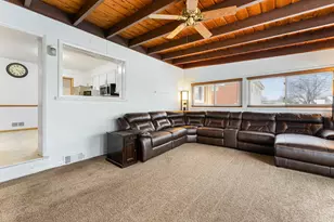 11129 Martindale Dr, Westchester, IL 60154 - Photo 12