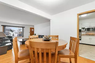 11129 Martindale Dr, Westchester, IL 60154 - Photo 8