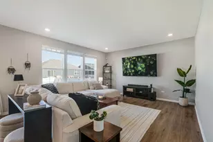 230 Whitney Dr, Elburn, IL 60119 - Photo 10