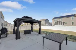 230 Whitney Dr, Elburn, IL 60119 - Photo 24