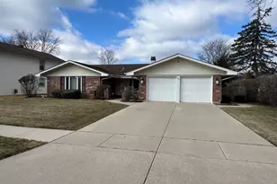 1418 Bladon Rd, Schaumburg, IL 60195 - Photo 2