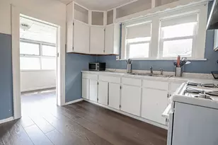 427 S Cornell Ave, Villa Park, IL 60181 - Photo 12