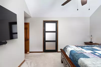 2062 Creekside Drive, Wheaton, IL 60189 - Photo 32