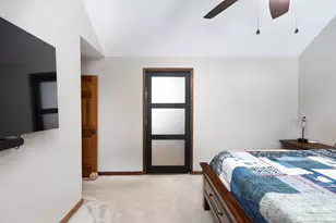 2062 Creekside Dr, Wheaton, IL 60189 - Photo 32