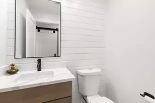 [Address not provided], Arlington Heights, IL 60005 - Photo 8