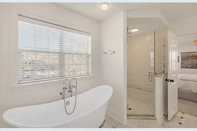 629 Kenwood Avenue, Libertyville, IL 60048 - Photo 16