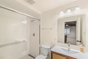 629 Kenwood Ave, Libertyville, IL 60048 - Photo 24