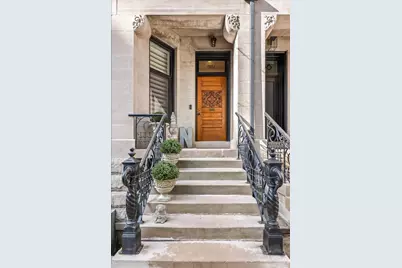 1304 N Ritchie Court, Chicago, IL 60610 - Photo 2