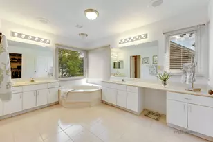 2911 Bayberry Dr, Buffalo Grove, IL 60089 - Photo 24