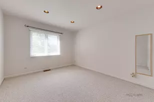 2911 Bayberry Dr, Buffalo Grove, IL 60089 - Photo 32