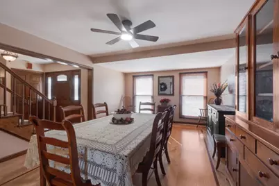 38W512 Bittersweet Lane, Elgin, IL 60124 - Photo 4