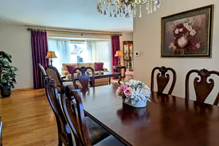 922 E Waverly Dr, Arlington Heights, IL 60004 - Photo 10