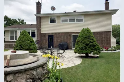 922 E Waverly Drive, Arlington Heights, IL 60004 - Photo 2