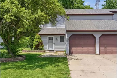 930 Autumn Lane, Aurora, IL 60505 - Photo 2