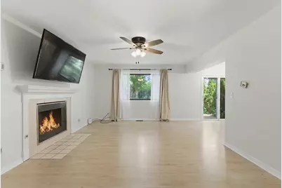 930 Autumn Lane, Aurora, IL 60505 - Photo 6