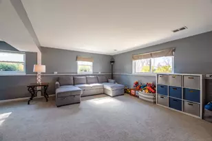353 N Clark Dr, Palatine, IL 60074 - Photo 14