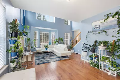 384 W Pointe Drive, Vernon Hills, IL 60061 - Photo 4