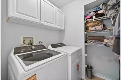 938 Mesa Drive, Elgin, IL 60123 - Photo 20