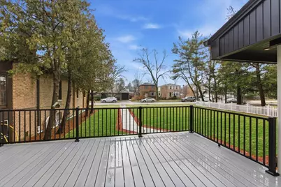 5924 Carol Avenue, Morton Grove, IL 60053 - Photo 54