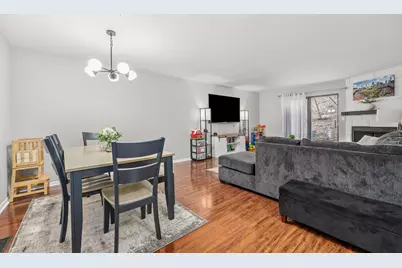 42W470 Red Bud Court, Saint Charles, IL 60175 - Photo 10