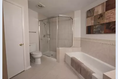 1946 Quaker Hollow Lane, Streamwood, IL 60107 - Photo 6