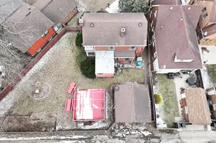 7741 S Paxton Ave, Chicago, IL 60649 - Photo 4