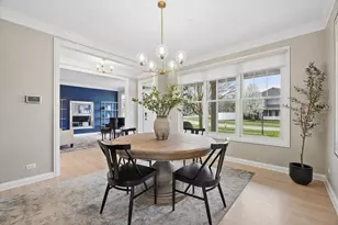 829 Avon Ct, Glen Ellyn, IL 60137 - Photo 8