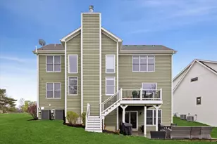 829 Avon Ct, Glen Ellyn, IL 60137 - Photo 24