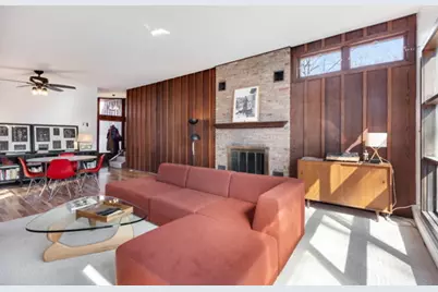 [Address not provided], Elgin, IL 60123 - Photo 4