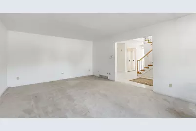 [Address not provided], Lincolnwood, IL 60712 - Photo 8