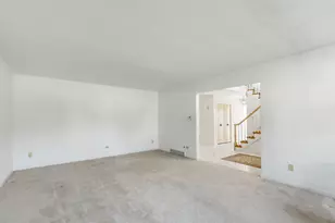 [Address not provided], Lincolnwood, IL 60712 - Photo 8