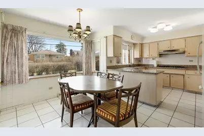7241 N Lowell Avenue, Lincolnwood, IL 60712 - Photo 10