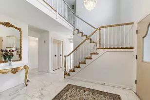 7241 N Lowell Ave, Lincolnwood, IL 60712 - Photo 6