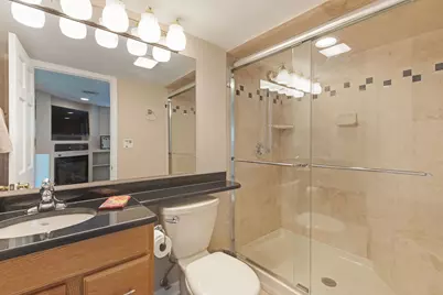 [Address not provided], Deerfield, IL 60015 - Photo 8