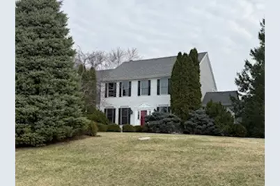 185 Sycamore Drive, Hawthorn Woods, IL 60047 - Photo 2