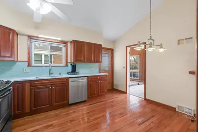 601 Lavergne Avenue, Wilmette, IL 60091 - Photo 4