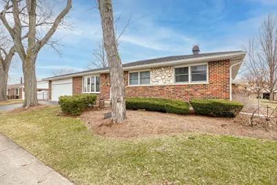 494 Flint Trail, Carol Stream, IL 60188 - Photo 2