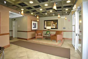 1 N Beacon Pl, La Grange, IL 60525 - Photo 16