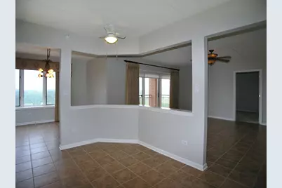 1 N Beacon Place #610, La Grange, IL 60525 - Photo 6