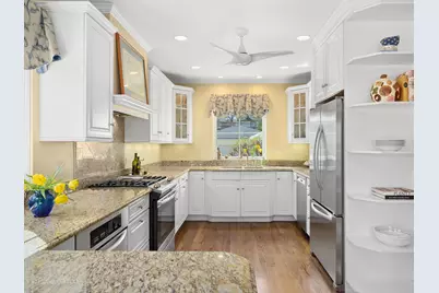 838 N Kensington Avenue, La Grange Park, IL 60526 - Photo 12