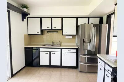 108 N Lancaster Drive, Bolingbrook, IL 60440 - Photo 8